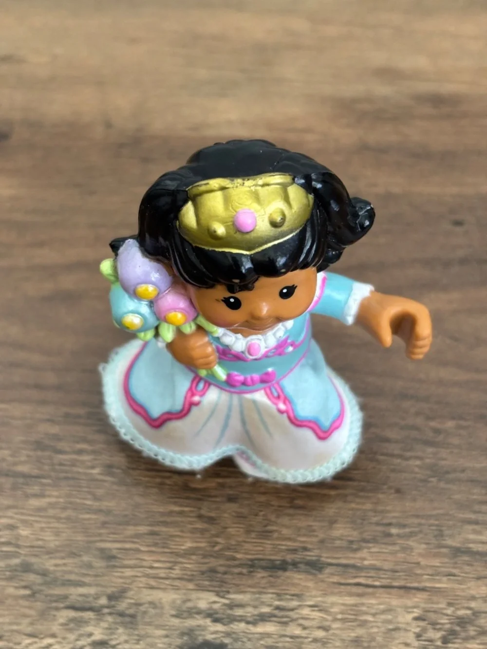 Fisher Price Little People Princess Mia Bouquet Flowers Girl Bendable Figure Toy